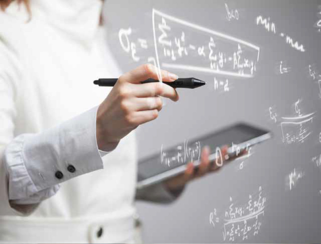 Clutch the Future Purse Auction